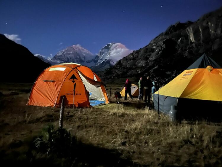 Лагер под звездите