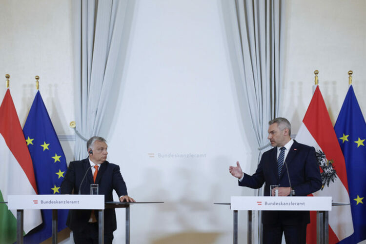 Австрийският канцлер обвини ЕК, че тласка страните членки към провал при покупките на газ