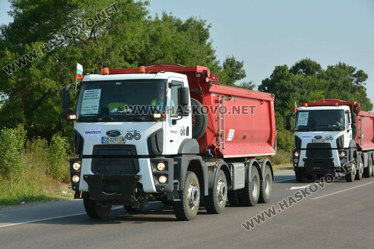 Втори ден: Протестът на пътните строители затрудни движението между Хасково и Димитровград