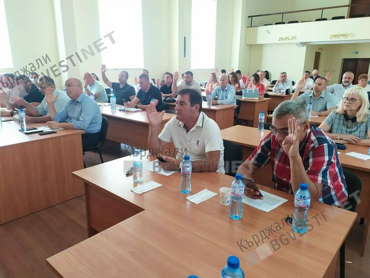 Увеличават броя на децата в групите на детските градини в общината,съветниците са единодушно „за“