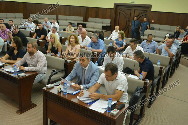 Пет електробуса в движение от понеделник в Хасково, реши Общинския съвет