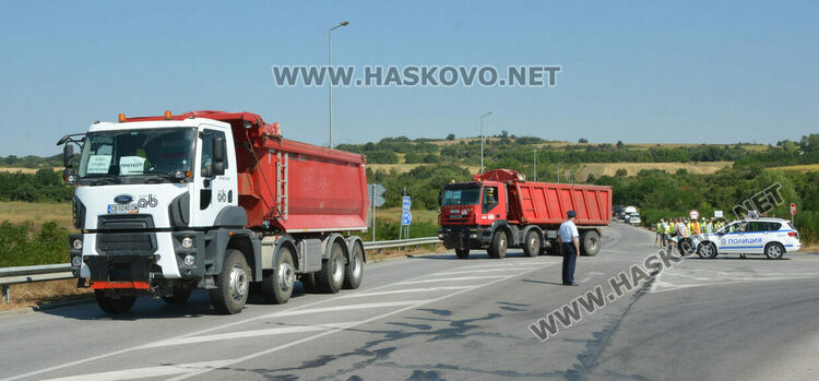 Последен ден на протести на пътните строители