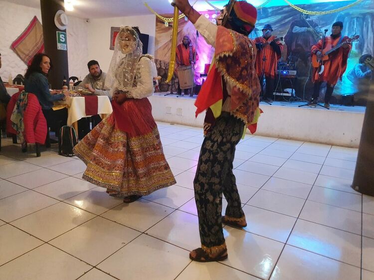 Традиционни танци