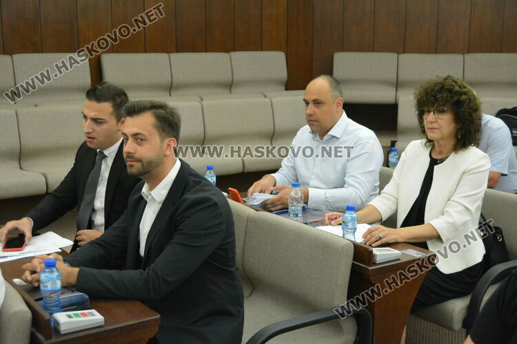 Пет електробуса в движение от понеделник в Хасково, реши Общинския съвет