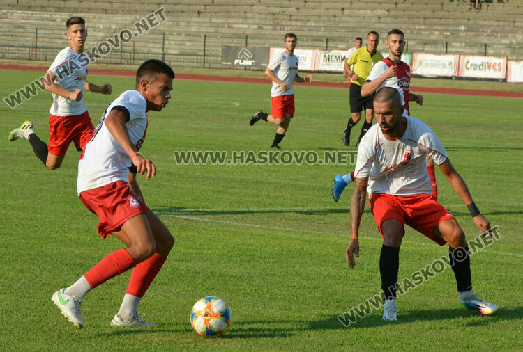 „Саяна Хасково“ разби „Борислав“ със 7:0 на Ямача. Христо Димитров с хеттрик