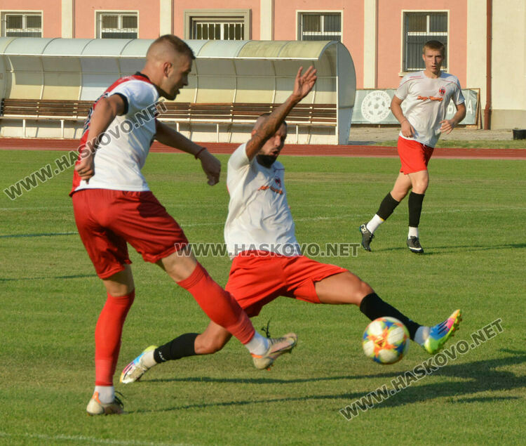 „Саяна Хасково“ разби „Борислав“ със 7:0 на Ямача. Христо Димитров с хеттрик