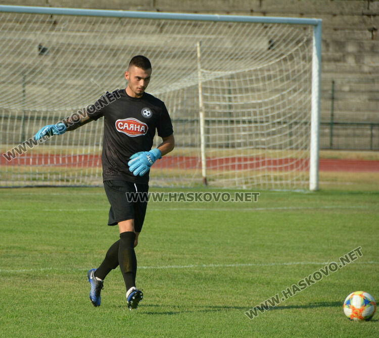 „Саяна Хасково“ разби „Борислав“ със 7:0 на Ямача. Христо Димитров с хеттрик