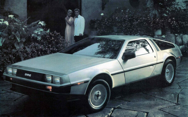 DeLorean DMC-12