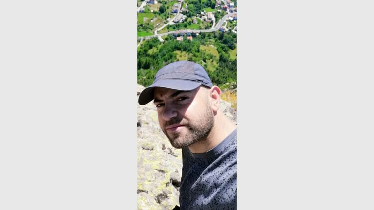 Пострада  парапланериста,който от години приковава погледите на смолянчани