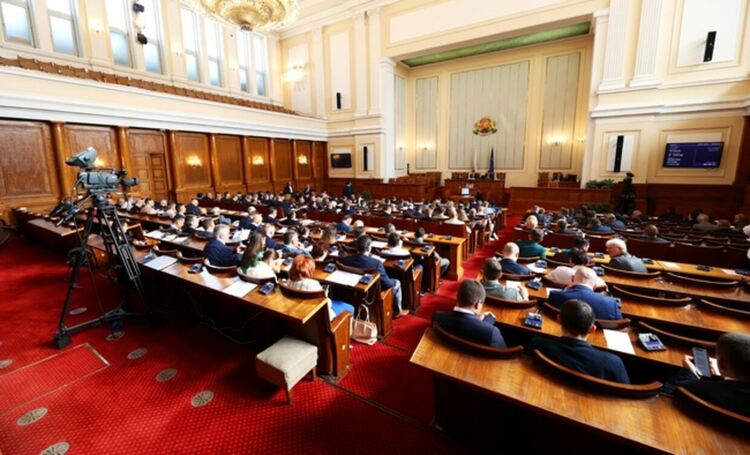 47-ото Народно събрание е приело 84 закона, 122 решения и една декларация