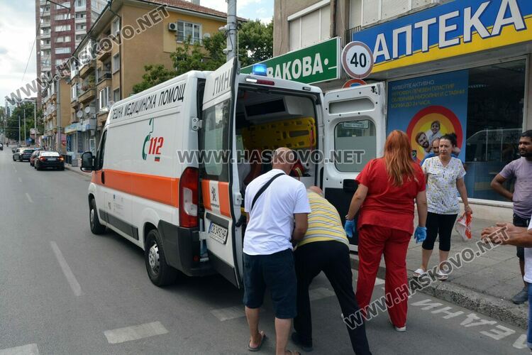 Мъж припадна до автогарата в Хасково