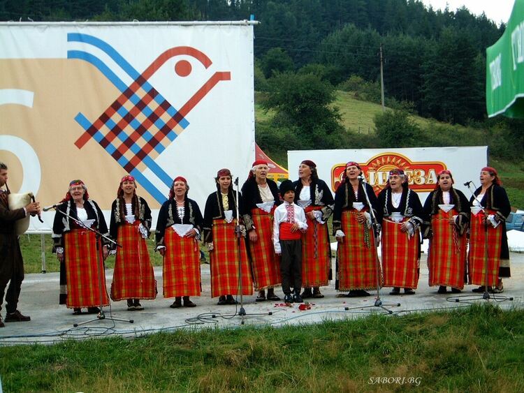 Пернишка област се представя с над 6-часова програма на самостоятелна сцена на събора в Копривщица