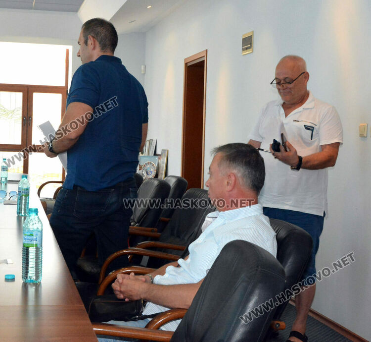 Собственикът на „ЕМ комфорт“ спечели с 4,4 млн.лв търга за паркингите до „21 век“ и пл “Свобода“, но с друга фирма