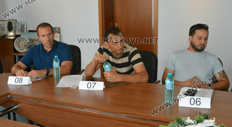 Собственикът на „ЕМ комфорт“ спечели с 4,4 млн.лв търга за паркингите до „21 век“ и пл “Свобода“, но с друга фирма