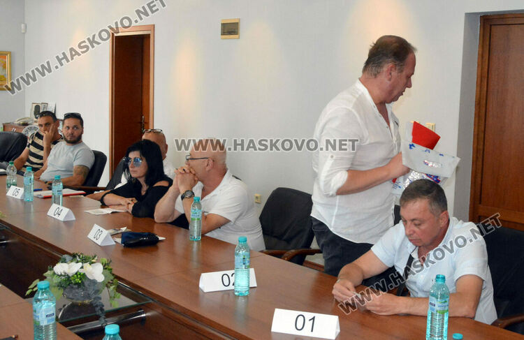 Собственикът на „ЕМ комфорт“ спечели с 4,4 млн.лв търга за паркингите до „21 век“ и пл “Свобода“, но с друга фирма