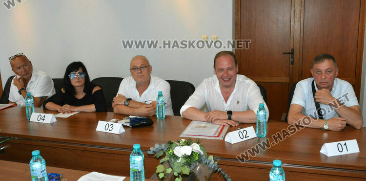 Собственикът на „ЕМ комфорт“ спечели с 4,4 млн.лв търга за паркингите до „21 век“ и пл “Свобода“, но с друга фирма