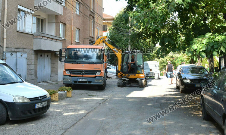 Затворени улици в Хасково заради ВиК аварии, „Бадема“ без вода