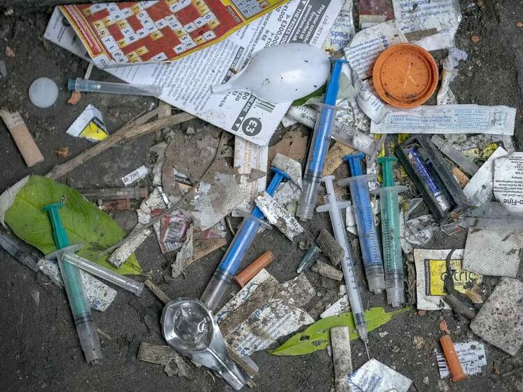 Смъртните случаи заради наркотици в Англия и Уелс стигнали необичайно високи нива