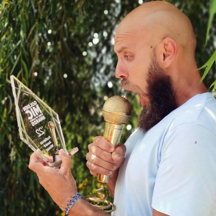 Димитровградчанинът Димитър Иванов-Капитана е най-добрият български стендъп комедиант