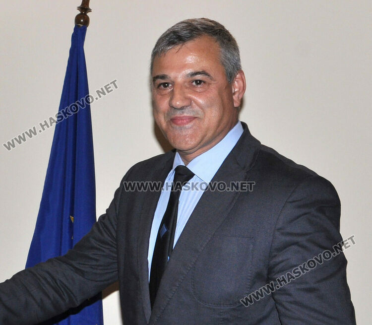 Щатен служебен областен: Минко Ангелов за трети път поема властта в Хасково 