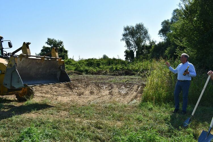 Стартираха строителните дейности по изграждането на нов хоризонтален дренаж и водопровод в село Червен