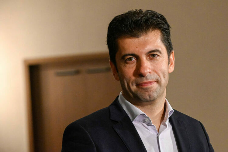 Кирил Петков: Защо направихме една крачка напред, а в най-важния момент за България се връщаме две назад?