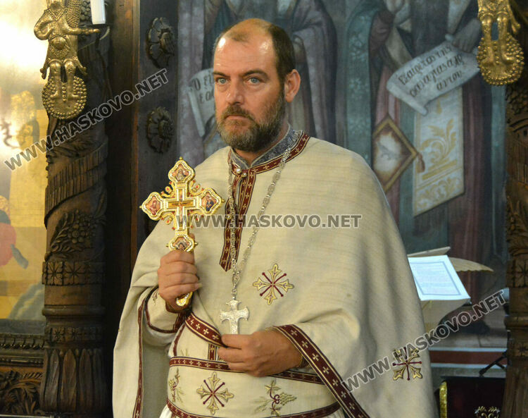 Литургия и освещаване на първото грозде на Преображение Господне в Хасково