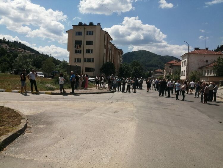 АПИ: В средата на август се възобновява ремонта на пътя Рудозем-Пловдивци