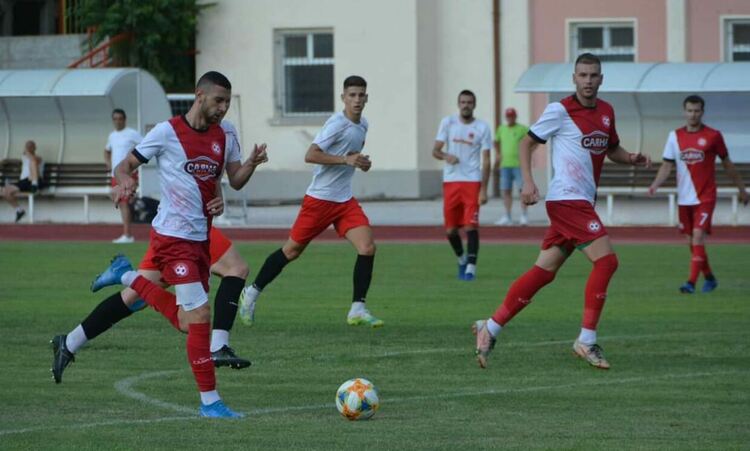 “Саяна Хасково” и “Димитровград” стартираха футболното първенство със загуби