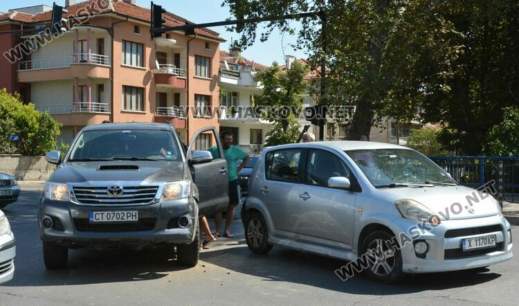 Неправилно изпреварване доведе до катастрофа на Кърджалийска
