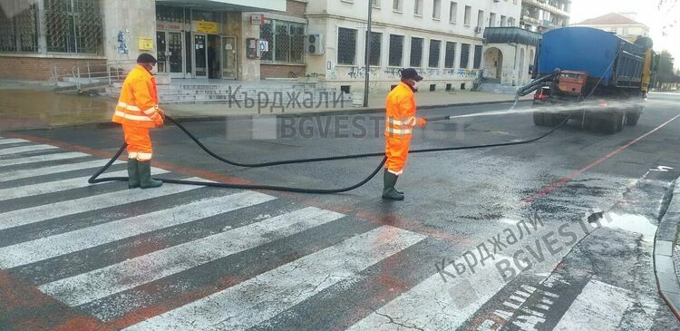Кърджали без измити улици,  има случаи на посегателства на работниците от Чистотата