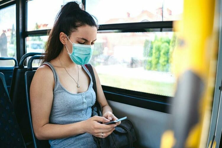 Маските ще са задължителни в болниците и в градския транспорт в цялата страната