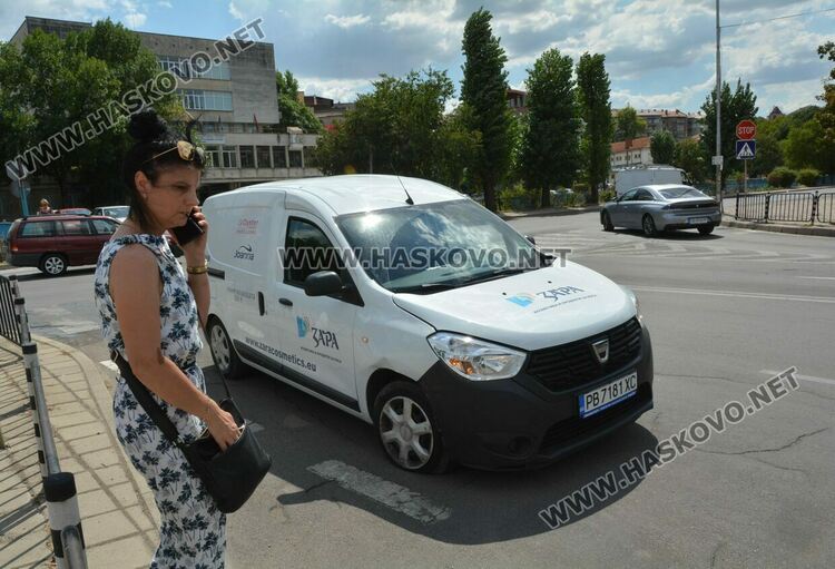 Пловдивска кола не спря на Стоп и удари кърджалийски автомобил до „Лебеда“