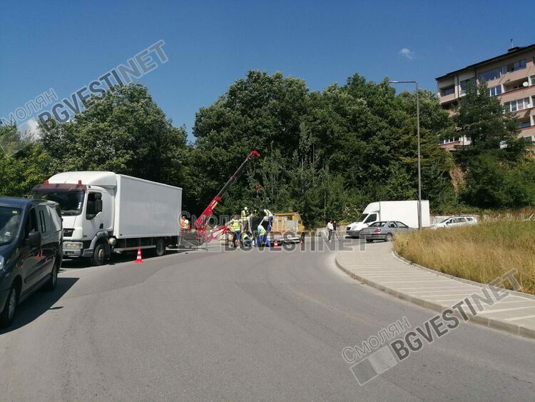 Подменят канализацията на ул. "Евридика" без да я разкопават