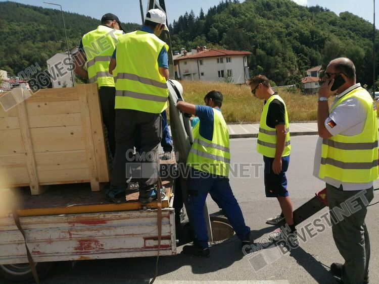 Подменят канализацията на ул. "Евридика" без да я разкопават