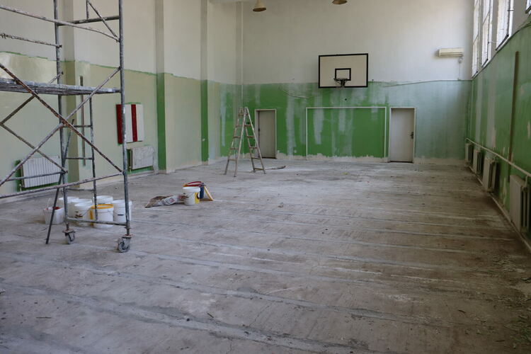 Ремонти в 18 обществени обекта в Хасково 