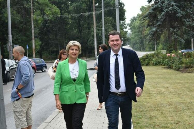 Весела Лечева откри Международния ден на младежта в Перник