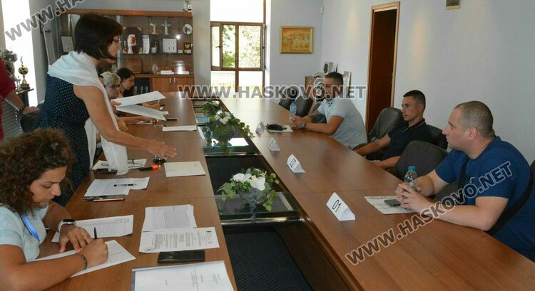 Нов съдържател на игрищата на „Авеню“