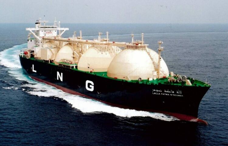 Eвpoпa oчaĸвa дa пoлyчи плaвaщи LNG тepминaли дo няĸoлĸo мeceцa