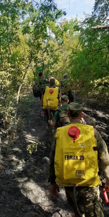 Две огнени огнища остават в Хасковско