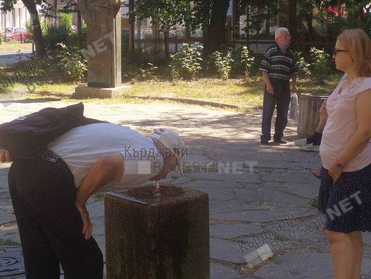Трудна година за обществените чешми на Кърджали, високи цени на водата са в тежест на данъкоплатците