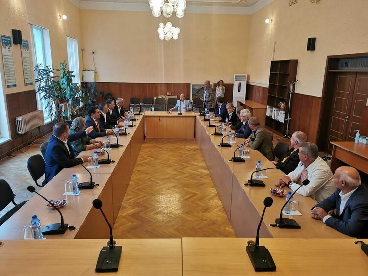 Кметът Здравко Иванов посрещна гости от Турция за празника на Девин и минералната вода 