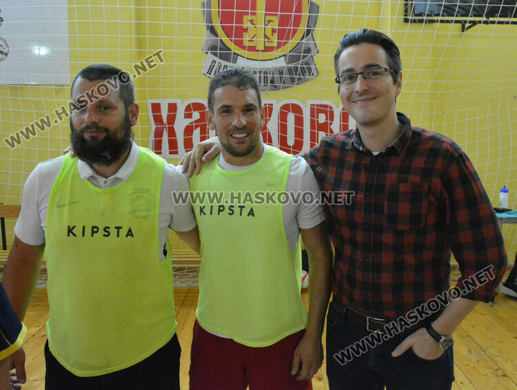 Атанас Атанасов на хандбален благотворителен турнир в Хасково
