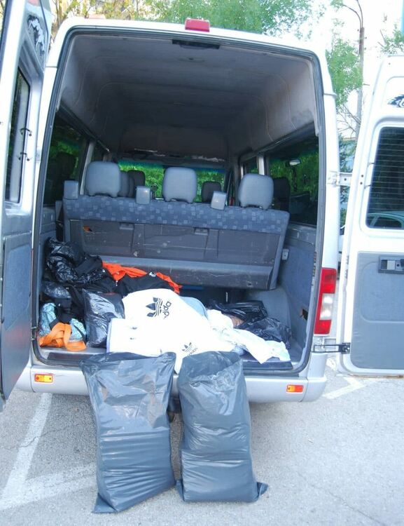 Спипаха двама мъже с контрабандни стоки в Димитровград