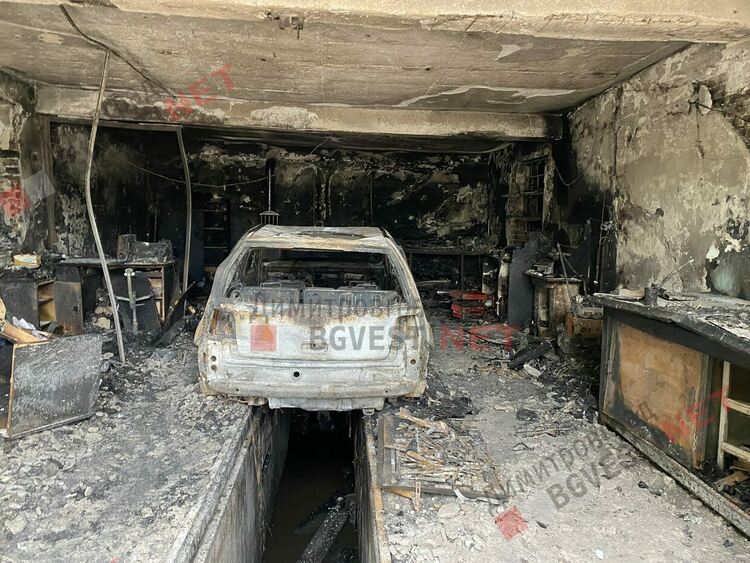 Пункт за технически прегледи и два автосервиза изгоряха в Димитровград