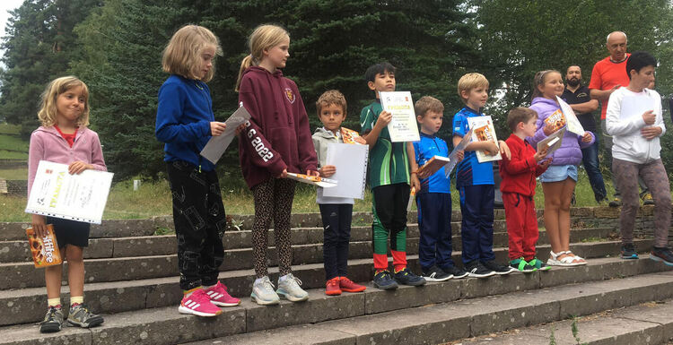 4 медала за хасковските ориентировачи от състезания в Родопите