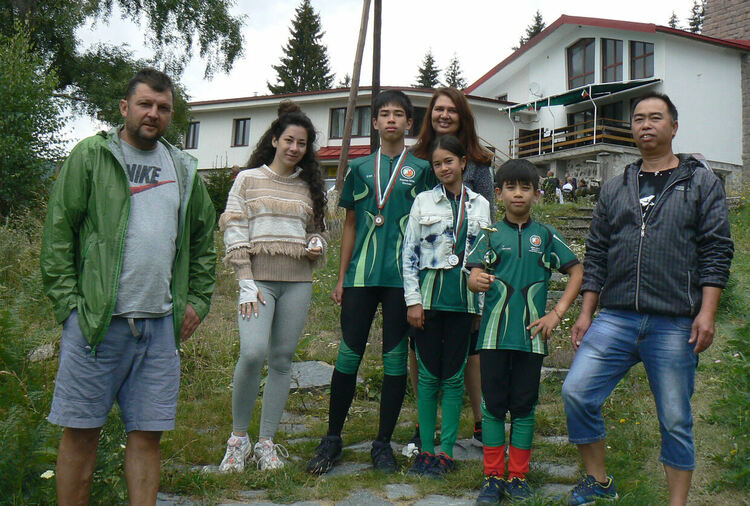4 медала за хасковските ориентировачи от състезания в Родопите