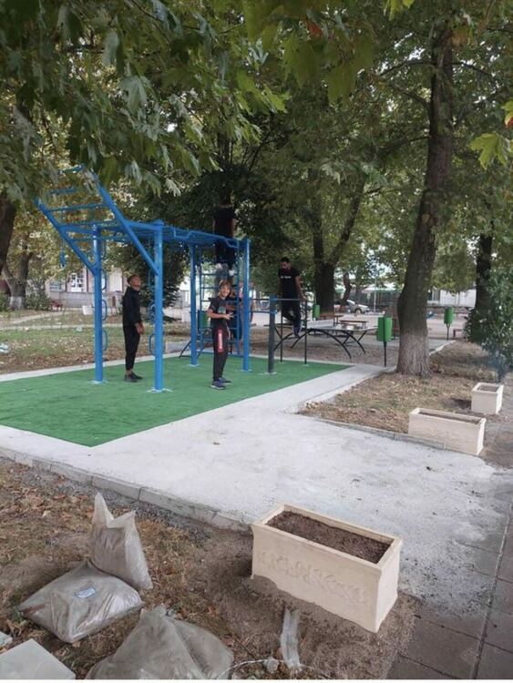 Село Боянци вече разполага с фитнес на открито (снимки)