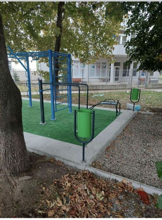 Село Боянци вече разполага с фитнес на открито (снимки)