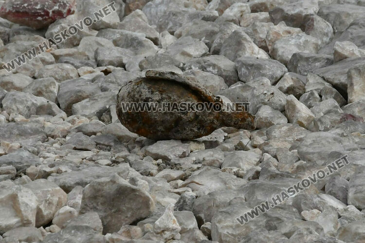 Откриха невзривена граната в бившето военно поделение при строежа на „Лидъл“